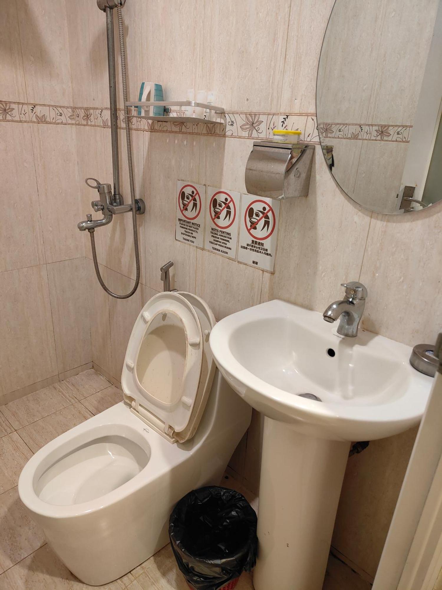 Hk Inn Hua Kiew Inn Miri Exteriör bild