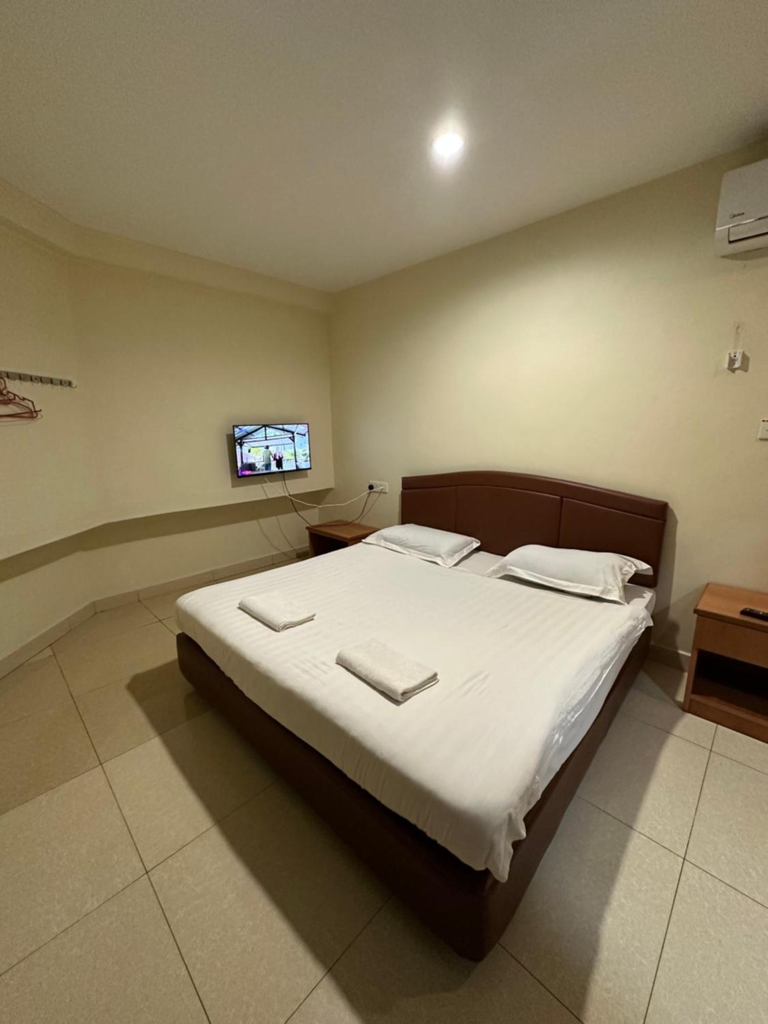 Hk Inn Hua Kiew Inn Miri Exteriör bild